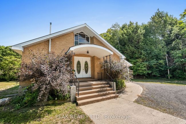 1812 Frontenac Rd, House other with 0 bedrooms, 2 bathrooms and 10 parking in Renfrew ON | Image 4