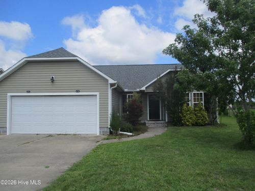 371 9 Mile Rd, Maple Hill, NC, 28454-8642 | Card Image