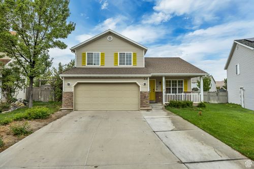 7931 N Apache Ln, Eagle Mountain, UT, 84005-4563 | Card Image