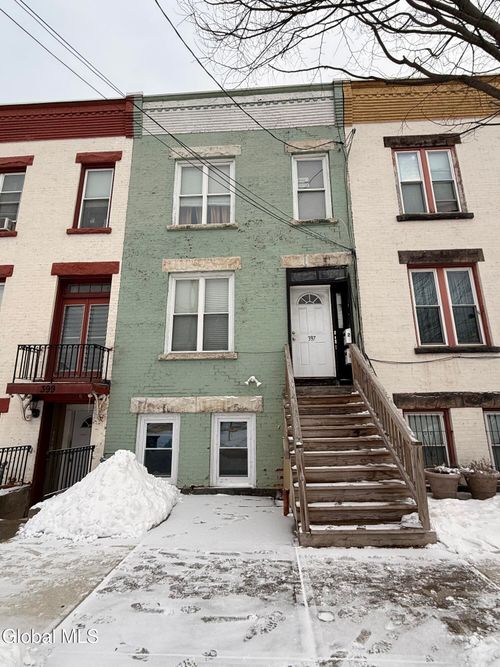 397 Washington Ave, Albany, NY, 12206-2906 | Card Image