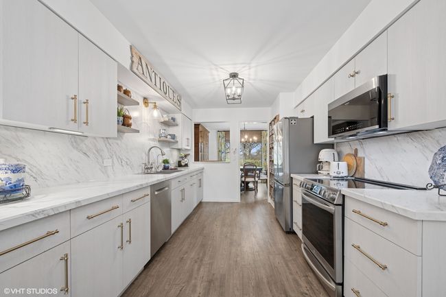 1025 - 982 Longmeadow Ct, Townhouse with 3 bedrooms, 4 bathrooms and 2 parking in Lake Barrington IL | Image 16