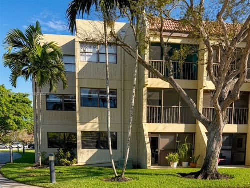 apt-102-220 Lakeview Dr, Weston, FL, 33326-1013 | Card Image