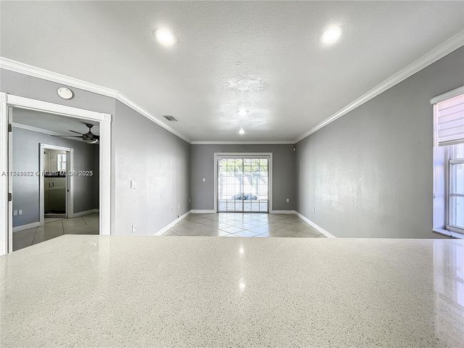 6952 W 25 Th Ct, House other with 3 bedrooms, 2 bathrooms and null parking in Hialeah FL | Image 10