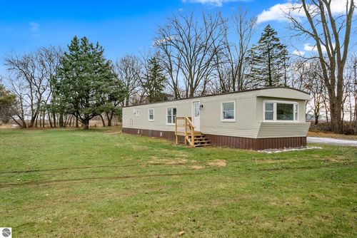 6865 S State Road, Ashley, MI, 48806 | Card Image