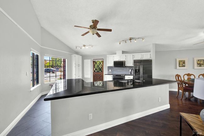 945 Hickory Avenue, House other with 3 bedrooms, 2 bathrooms and 2 parking in Fairfield CA | Image 8