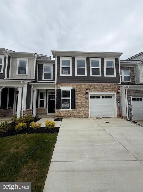 10620 Great Basin Pl, WHITE PLAINS, MD, 20695-4326 | Card Image