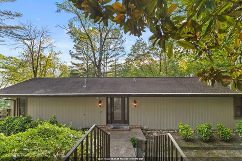240 Holland Dr, Killen, AL, 35645-8628 | Card Image