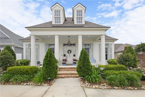 176 Magnolia Mound Ave, Covington, LA, 70433-8194 | Card Image