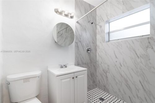 11-1450 Sw 6th St, Miami, FL, 33135-3873 | Card Image