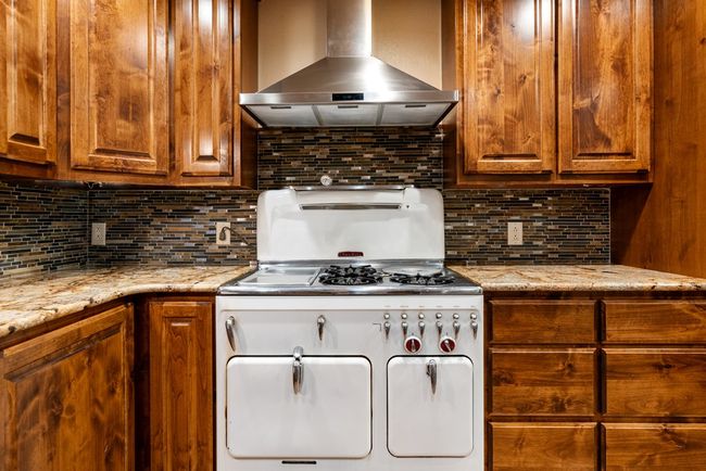 2507 Neill Rd, House other with 3 bedrooms, 2 bathrooms and 3 parking in Big Spring TX | Image 26