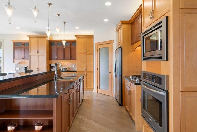 104 Grizzly Rise, House other with 6 bedrooms, 5 bathrooms and null parking in Cochrane AB | Image 8