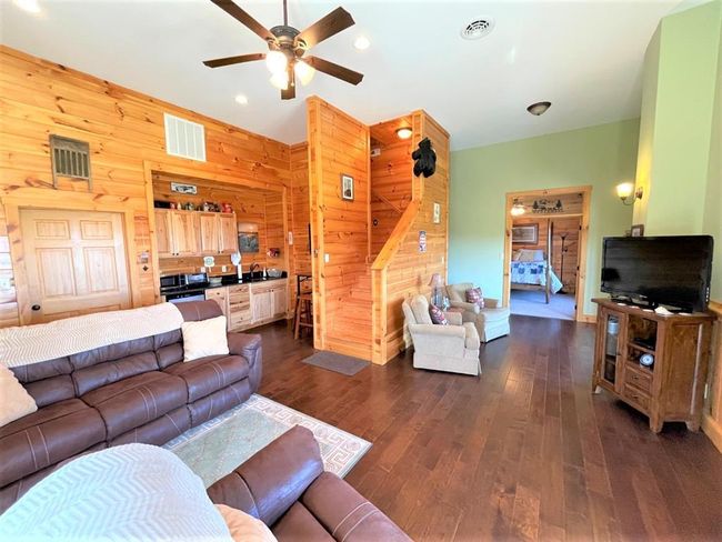 198 F S T Ln, House other with 3 bedrooms, 3 bathrooms and null parking in Fancy Gap VA | Image 24