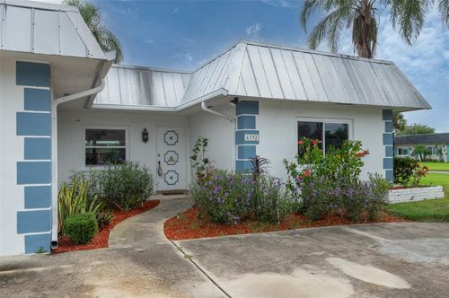 6592 Grand Bahama Dr, SEMINOLE, FL, 33777-4712 | Card Image