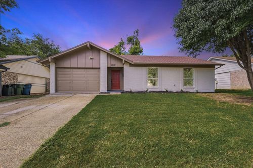 1318 Kingston Dr, Lewisville, TX, 75067-5130 | Card Image