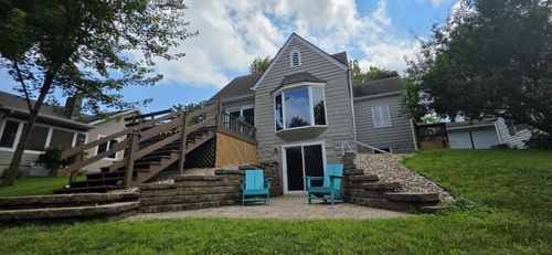 1511 Oakwood Dr, Albert Lea, MN, 56007-1544 | Card Image
