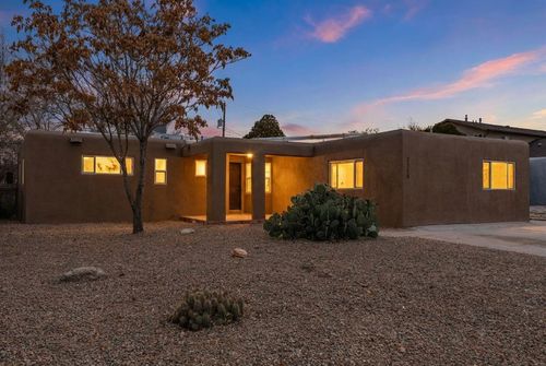 7715 Haines Ave Ne, Albuquerque, NM, 87110-5517 | Card Image