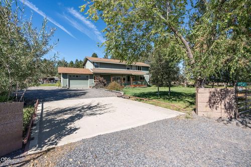 19210 Pinehurst Rd, Bend, OR, 97703-5246 | Card Image