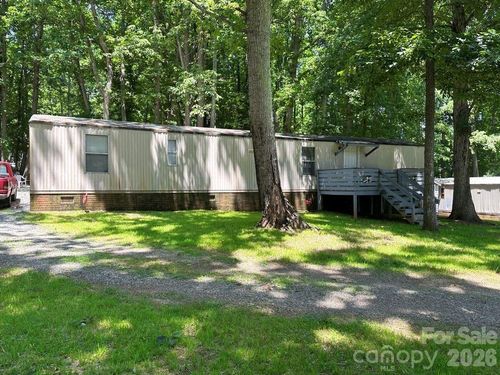 225 Starlight Dr, Lincolnton, NC, 28092-8203 | Card Image