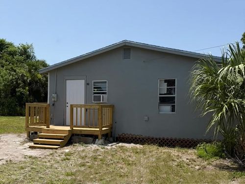 b-4250 29th Ave, Vero Beach, FL, 32967-1420 | Card Image