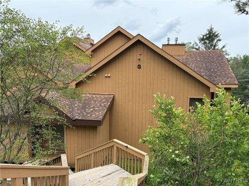 103 Snowpine Vlg, Great Valley, NY, 14741 | Card Image