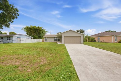 209 W Arbor Ave, Port St. Lucie, FL, 34952-1311 | Card Image