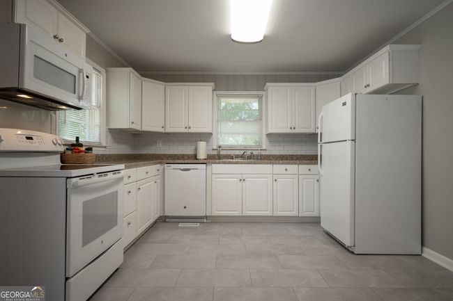 615 Sanford Rd, House other with 3 bedrooms, 2 bathrooms and null parking in hull GA | Image 24