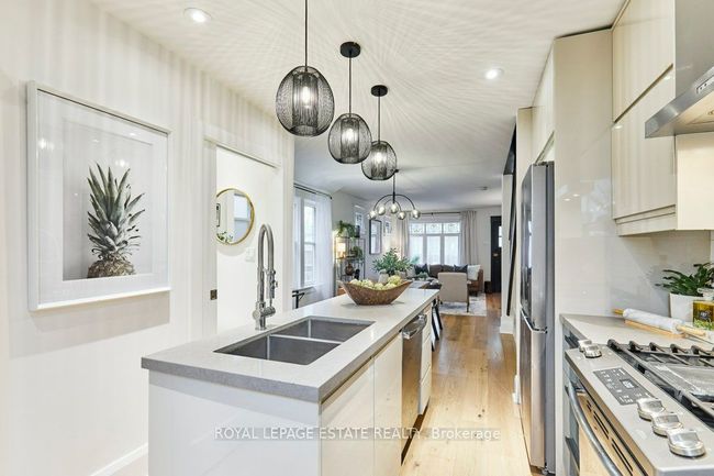 16 Firstbrooke Rd, House attached with 4 bedrooms, 3 bathrooms and 1 parking in Toronto ON | Image 16