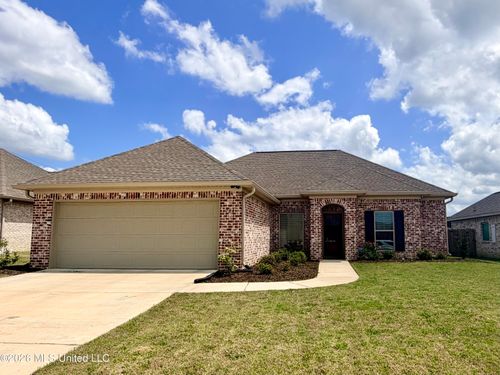 704 Cottonwood Way, Pearl, MS, 39208-1200 | Card Image