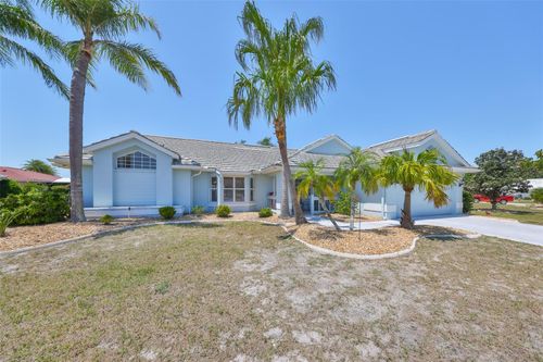 2004 Berry Roberts Dr, SUN CITY CENTER, FL, 33573-6104 | Card Image