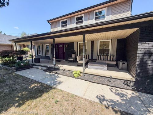 32480 Pembroke St, Livonia, MI, 48152-1314 | Card Image