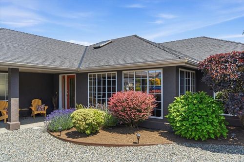 769 Anson Pl, Qualicum Beach, BC, V9K2J4 | Card Image