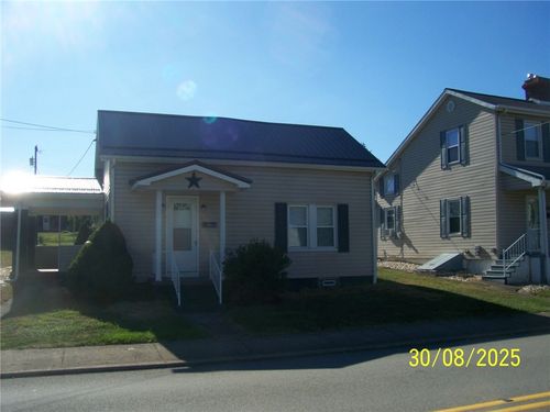 6799 Low St, Mount Pleasant, PA, 15666-1349 | Card Image