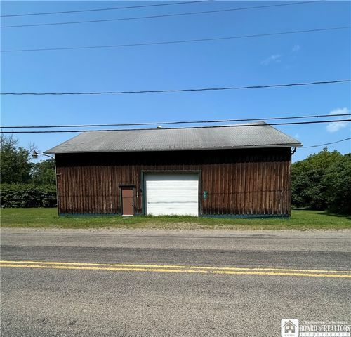 2861 North Rd, Sherman, NY, 14781-9653 | Card Image