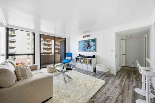 apt-814-3525 Sage Rd, Houston, TX, 77056-7022 | Card Image