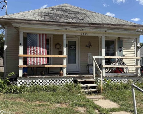 1423 S 16th St, Centerville, IA, 52544-3023 | Card Image