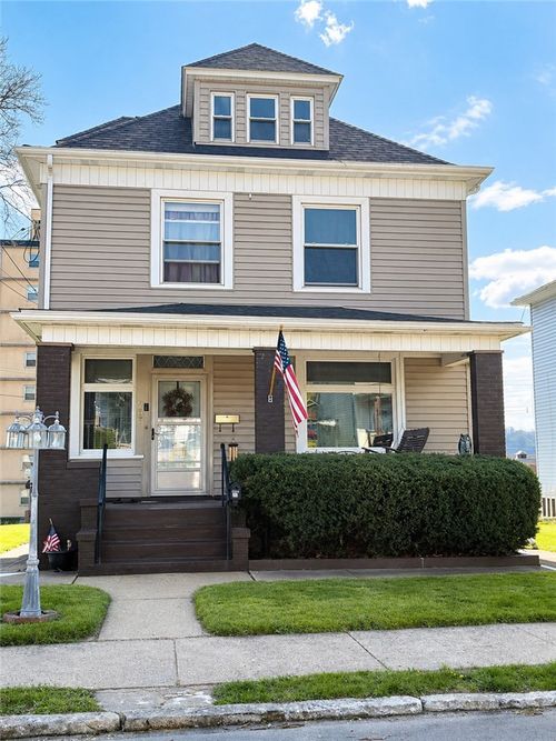 908 4th Ave, Conway, PA, 15027-1615 | Card Image