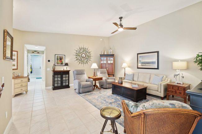 8136 Se Peppercorn Ct, House other with 3 bedrooms, 2 bathrooms and null parking in Hobe Sound FL | Image 10