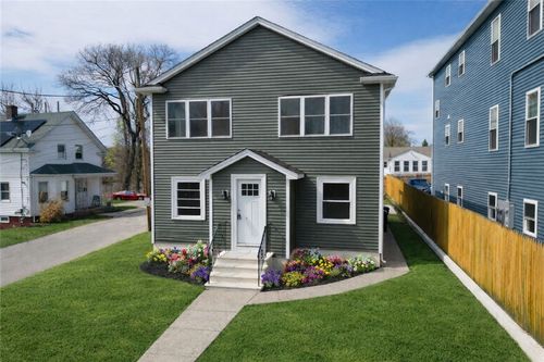 31 Newbury St, Providence, RI, 02904-1118 | Card Image