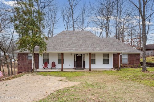 4198 Bienville Rd, Nesbit, MS, 38651-9067 | Card Image