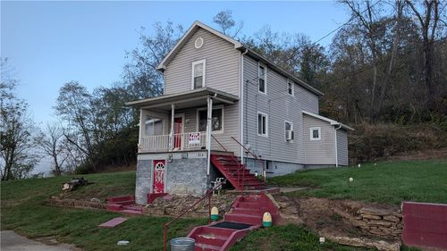 107 Center St, Millsboro, PA, 15348-1007 | Card Image