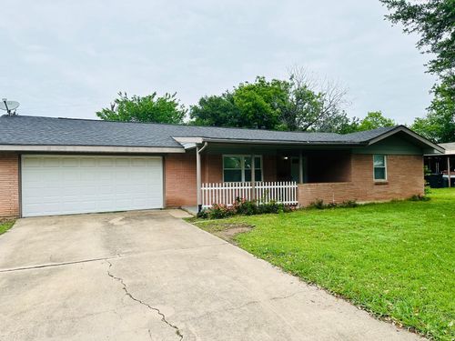 411 E Alexander Ln, Euless, TX, 76040-4701 | Card Image