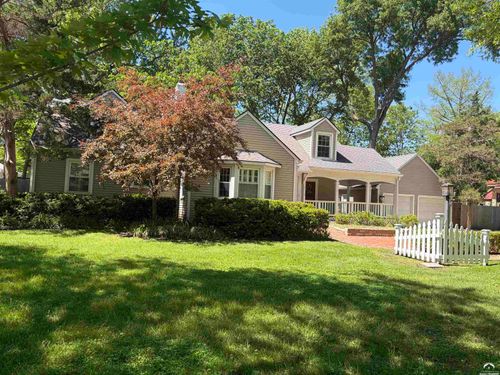 2115 Massachusetts St, Lawrence, KS, 66046-3043 | Card Image