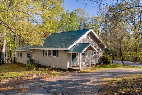 105 Bonner Rd, Mountain Rest, SC, 29664-9543 | Card Image