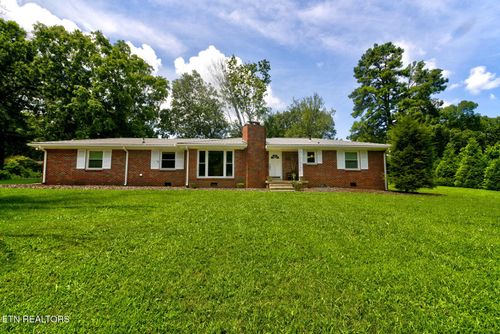 112 S Hummingbird Ln, Dickson, TN, 37055-2224 | Card Image