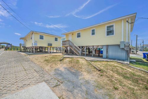 1020 Carolina Beach Ave N, Carolina Beach, NC, 28428-6023 | Card Image