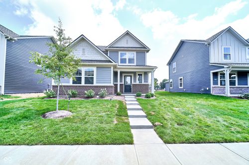 425 Eisenhower St, Fortville, IN, 46040-1785 | Card Image