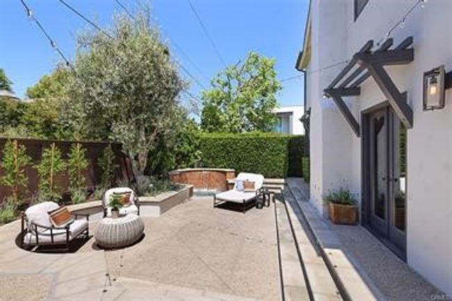 411 Snug Harbor Rd, House other with 5 bedrooms, 5 bathrooms and 3 parking in Newport Beach CA | Image 30