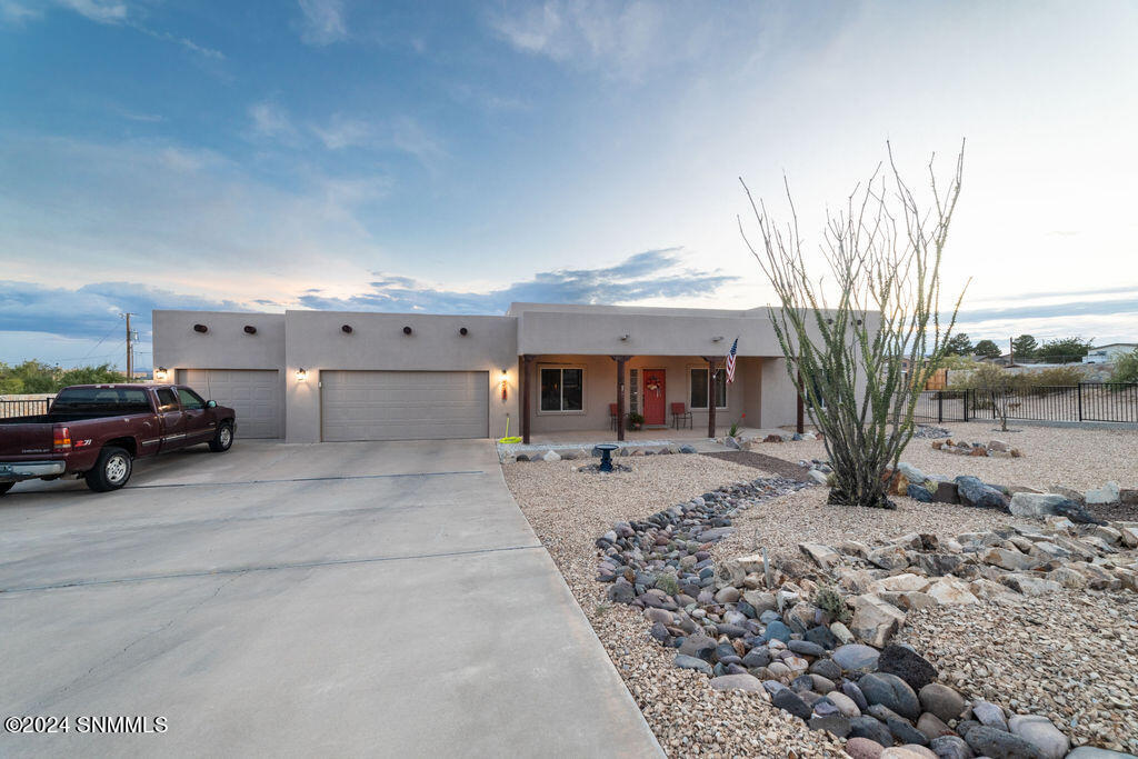 Sioux Trl, Las Cruces, NM 88012