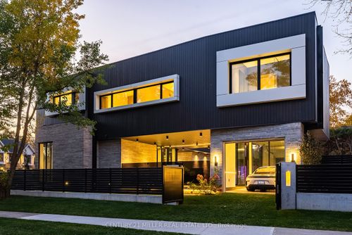 239 Jones St, Oakville, ON, L6L3G5 | Card Image