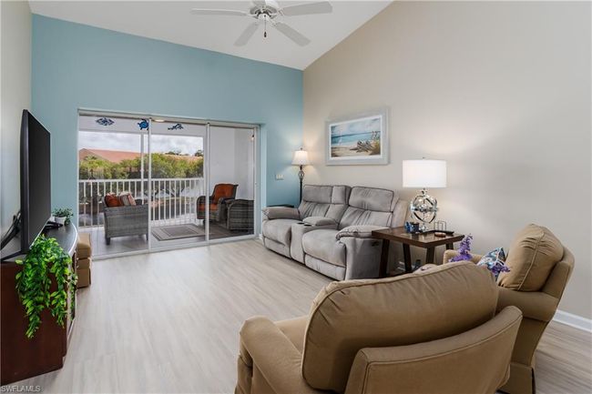 APT-6 - 6730 Beach Resort Dr, Condo with 2 bedrooms, 2 bathrooms and 1 parking in NAPLES FL | Image 10